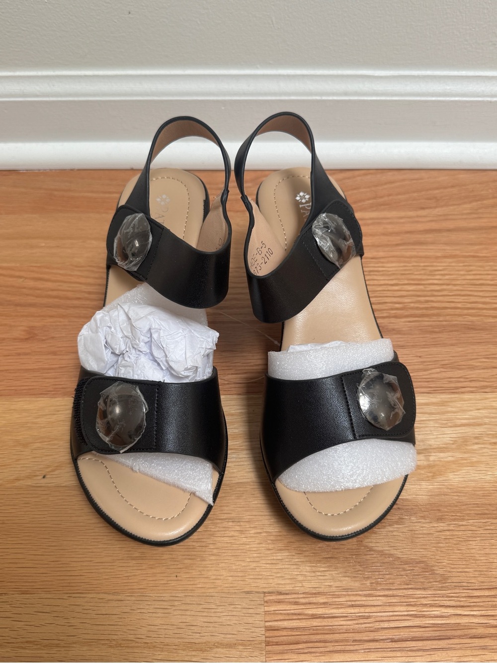 Patrizia black sandals with decorative buckle size 5 - Picture 2 of 7